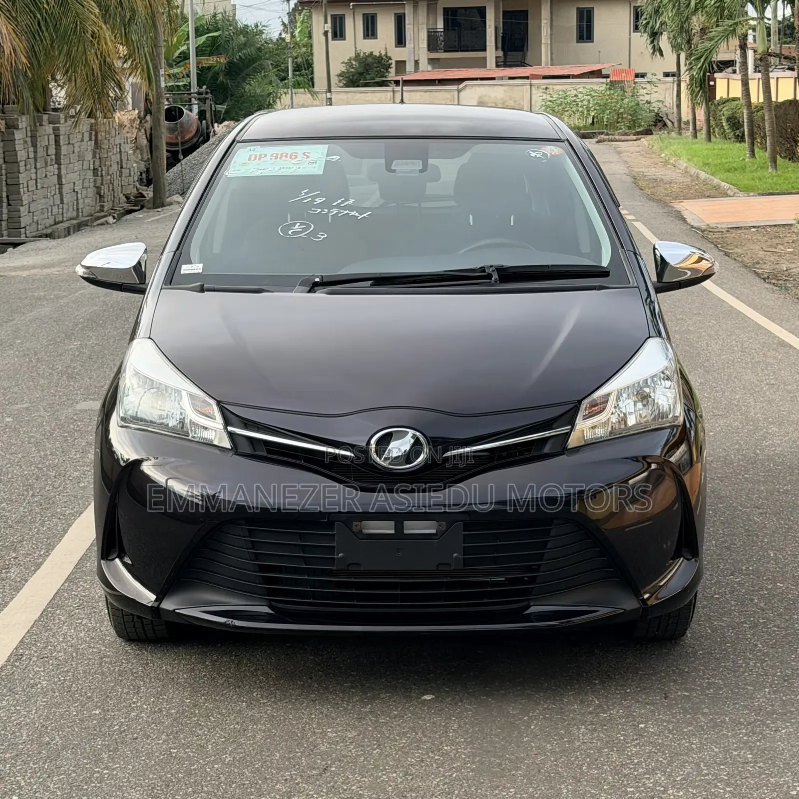 Toyota Vitz 1.3 FWD 5dr 2016 Purple