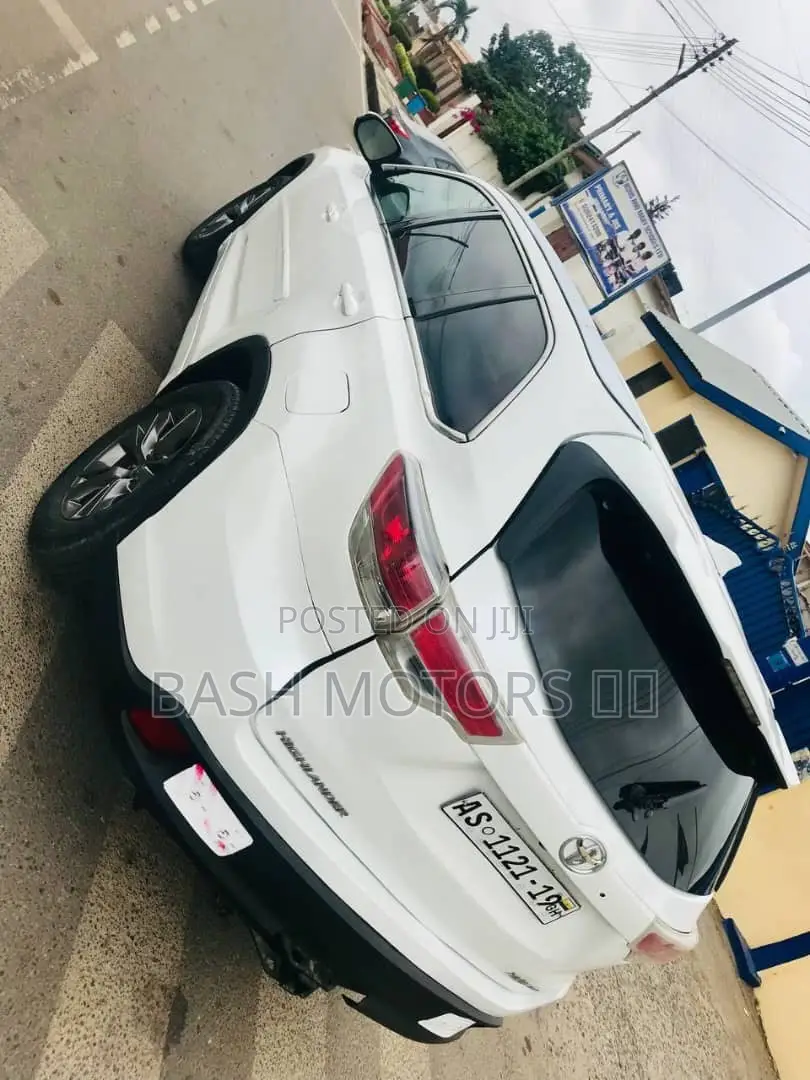 Toyota Highlander XLE V6 4x2 (3.5L 6cyl 6A) 2016 White