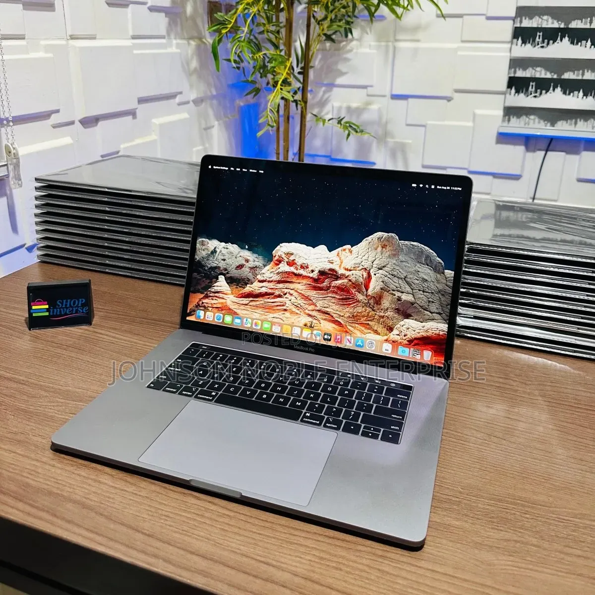 Laptop Apple MacBook 2019 16GB Intel Core i9 SSD 1T