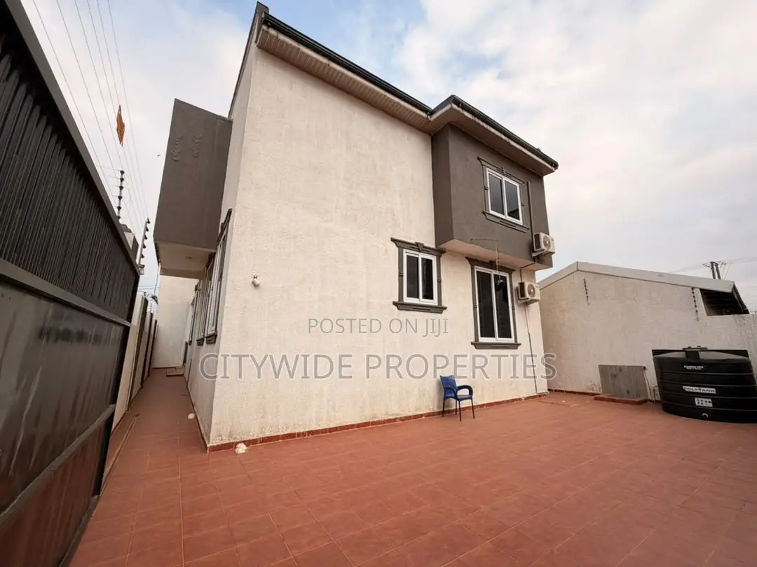 Furnished 4bdrm House in Lake Side Estate for rent