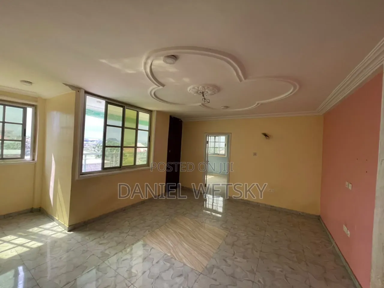 3bdrm Apartment in Manhean Tigo Pole for rent