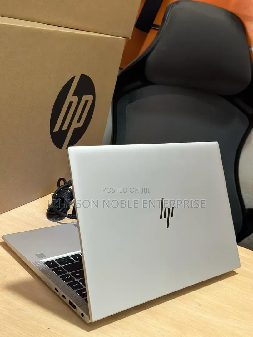 Laptop HP EliteBook 845 G7 8GB AMD Ryzen 5 SSD 256GB
