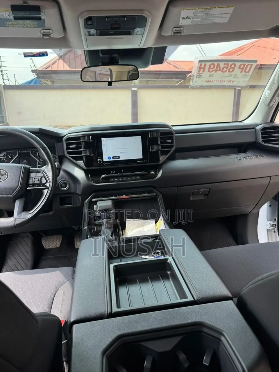 Toyota Tundra SR CrewMax 5.5' Bed 2023 White