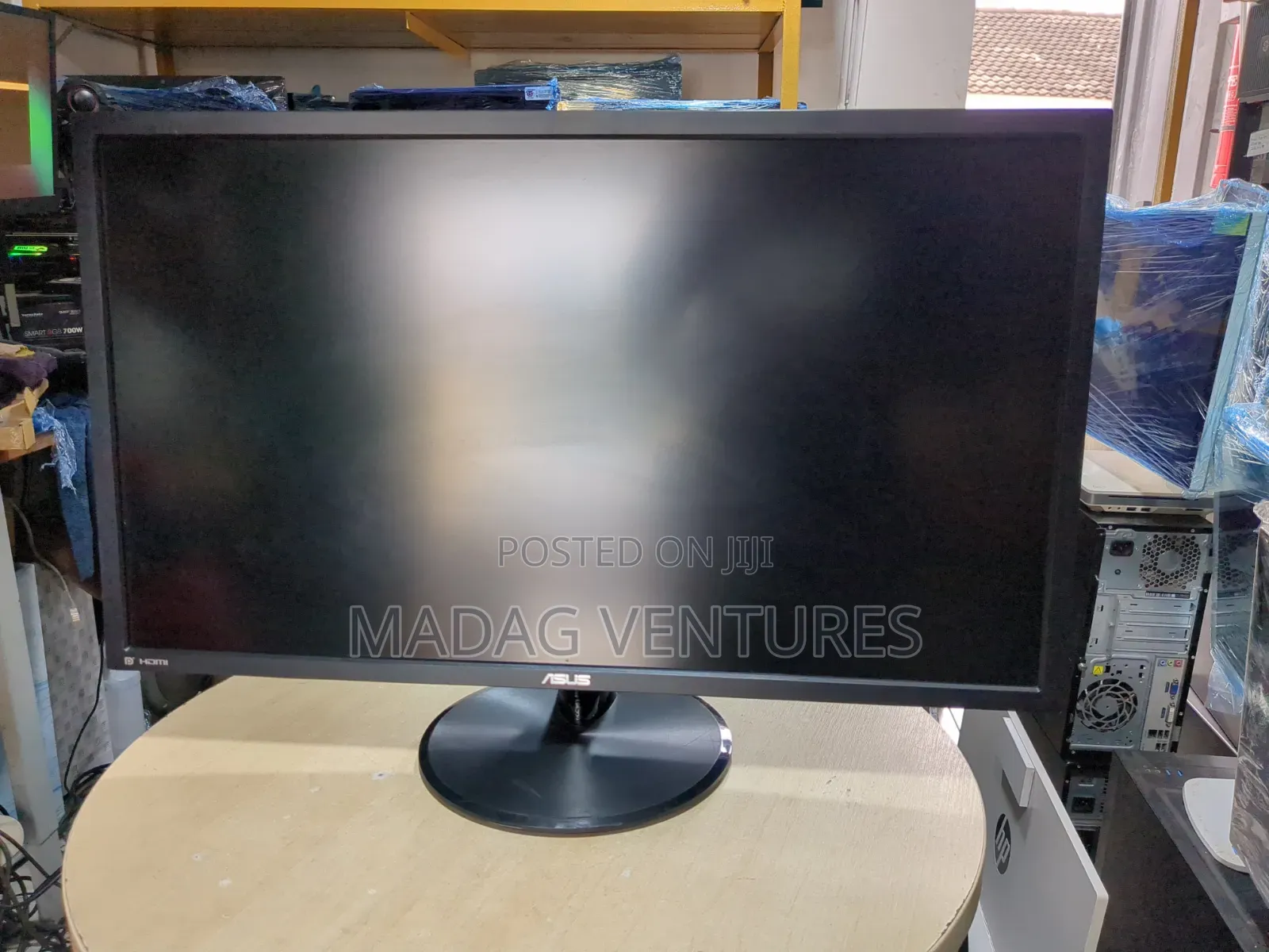 ASUS Vp28u