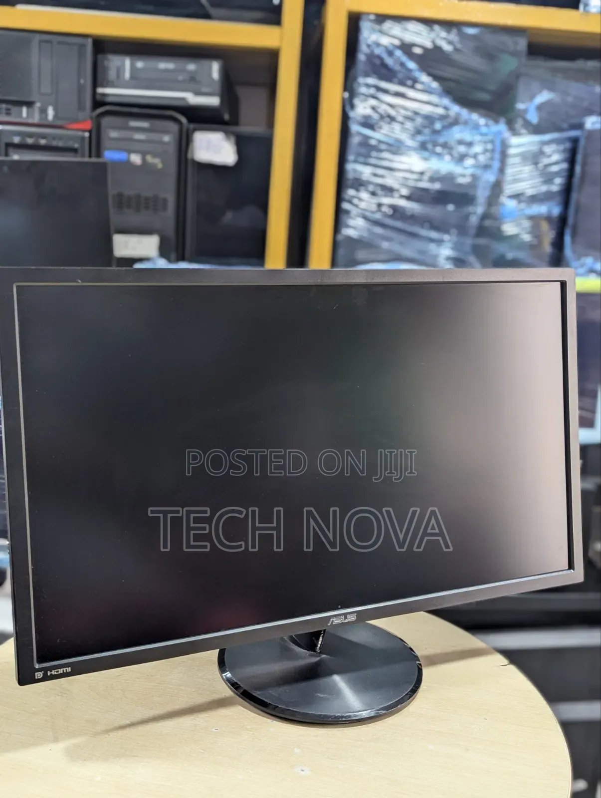 ASUS VP28U 28" Gaming Monitor – UHD 3840 × 2160 | 60 Hz | 1 Ms