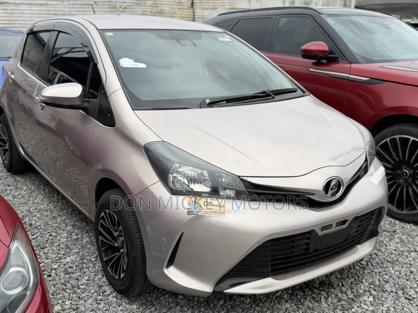 Toyota Vitz 1.0 FWD 5dr 2016 Gold
