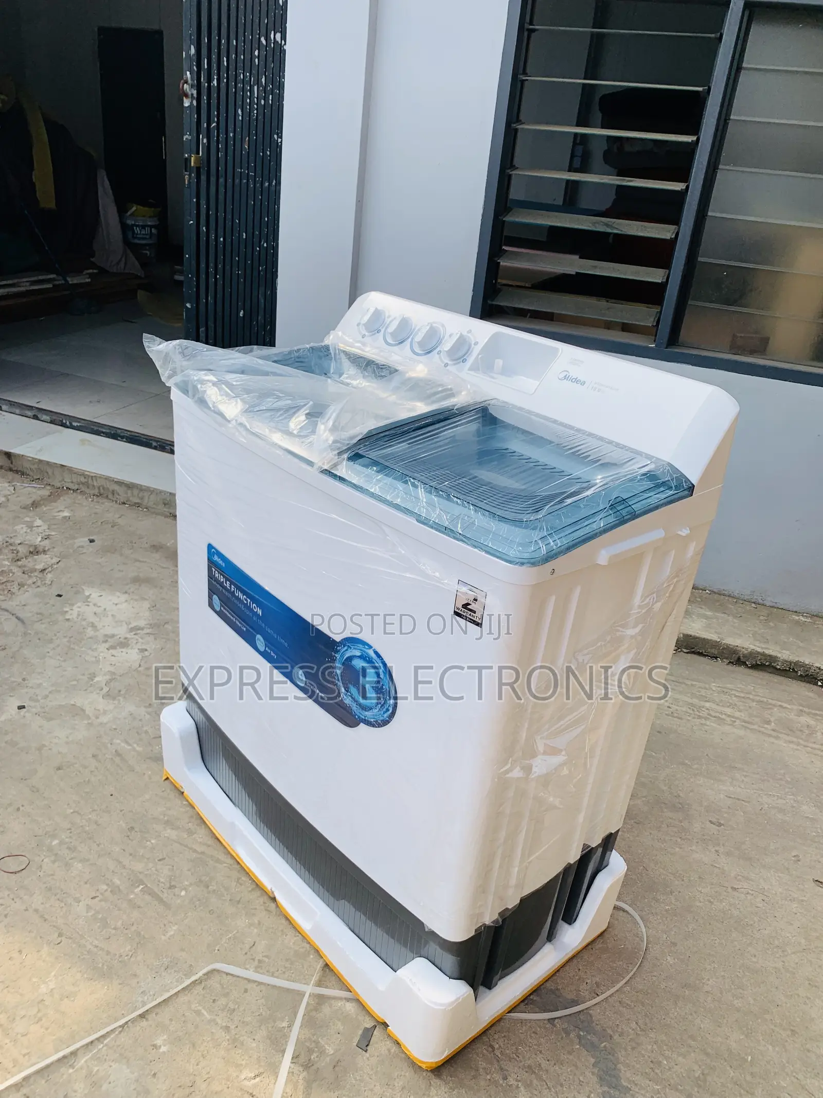 18Kg Semi Automatic Twintub Washing Machine White