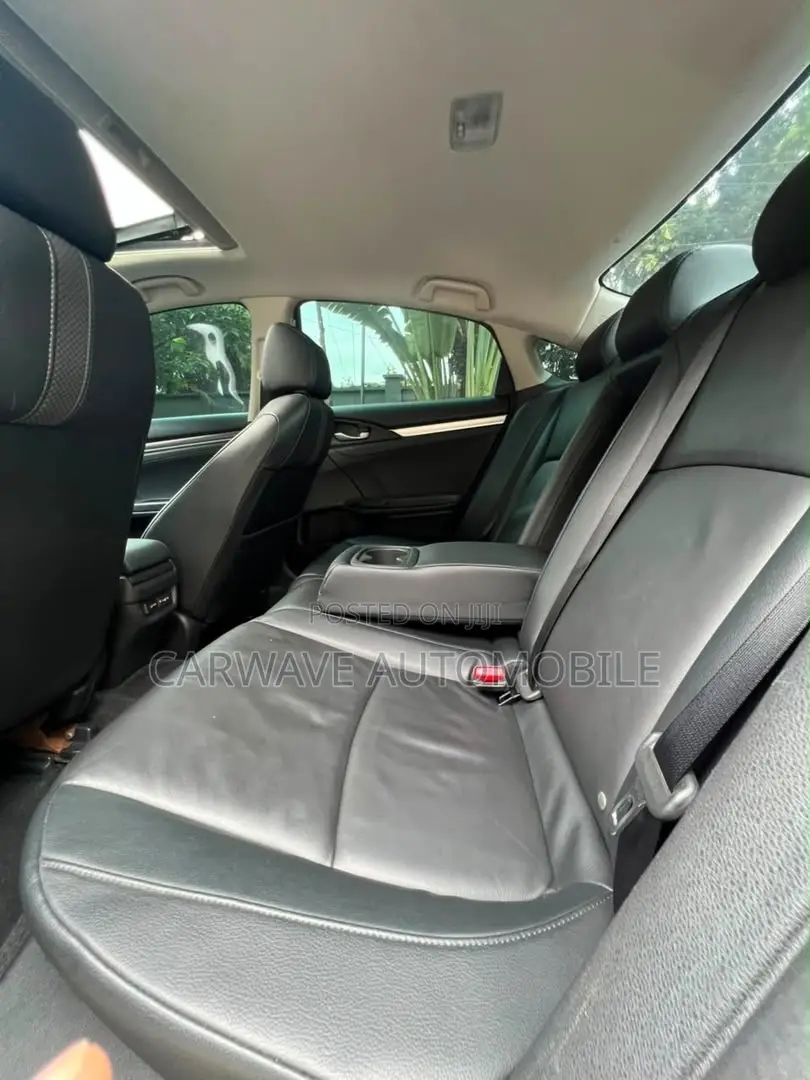 Honda Civic Touring Sedan 2019 Black
