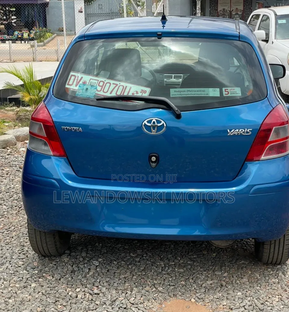 Toyota Yaris 2010 Blue