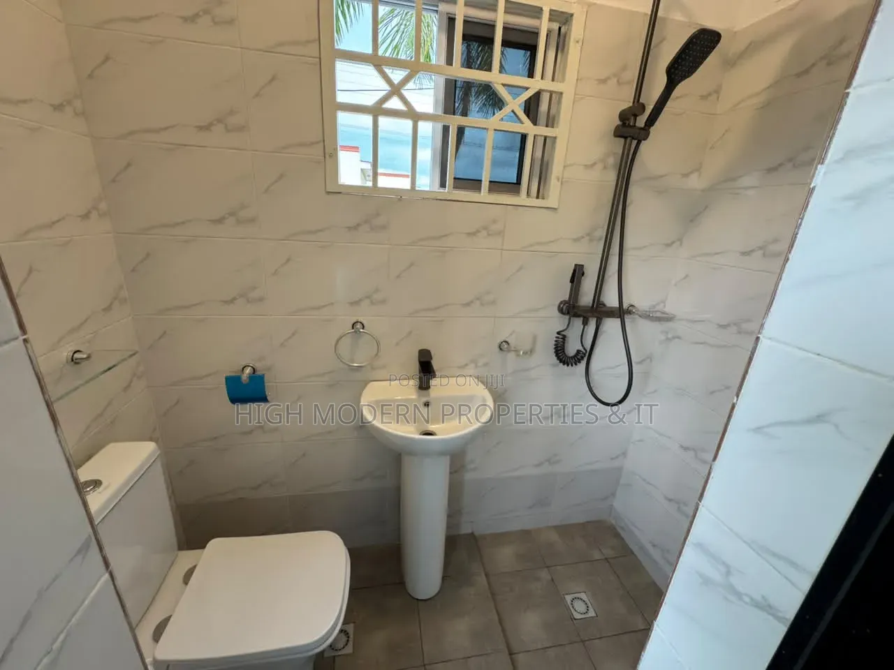 3bdrm House in Amasaman, Accra Metropolitan for sale