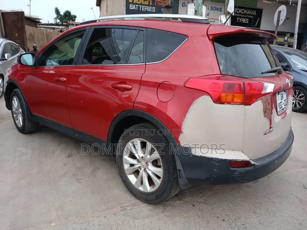 Toyota RAV4 2016 Red