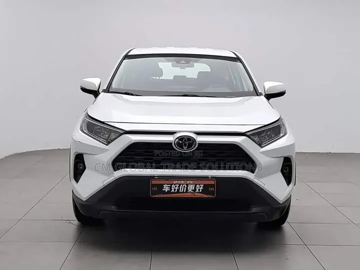 Toyota RAV4 2024 White