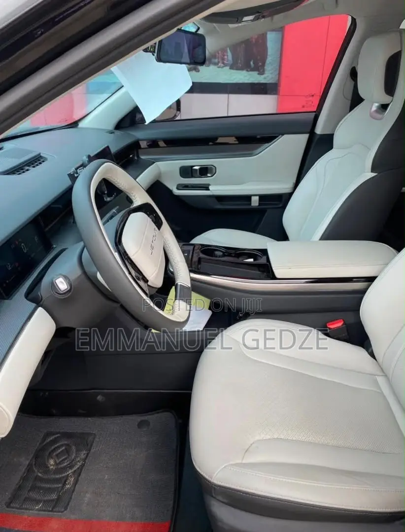 SUVs - For Rent 