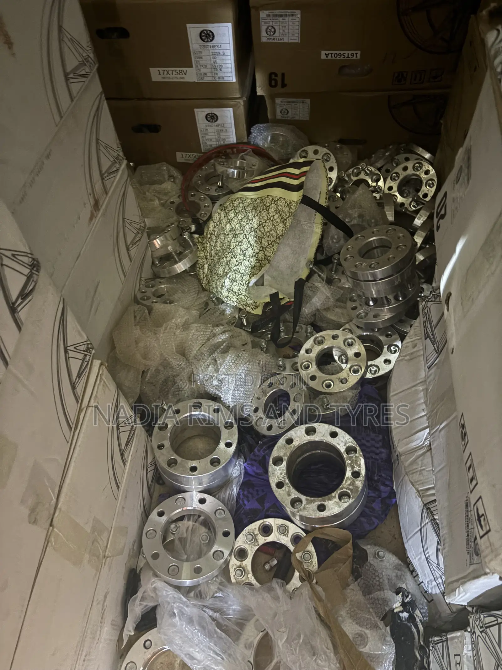Wheel Spacers Available for All cars.Benz,BMW, Audi, Ford Dodge Toyota