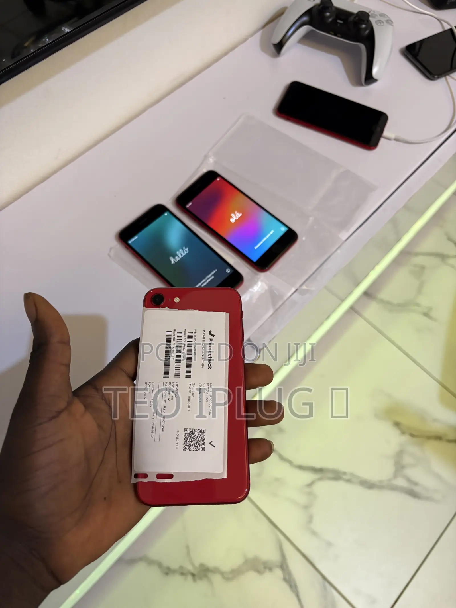 Apple iPhone SE (2020) 128 GB Red