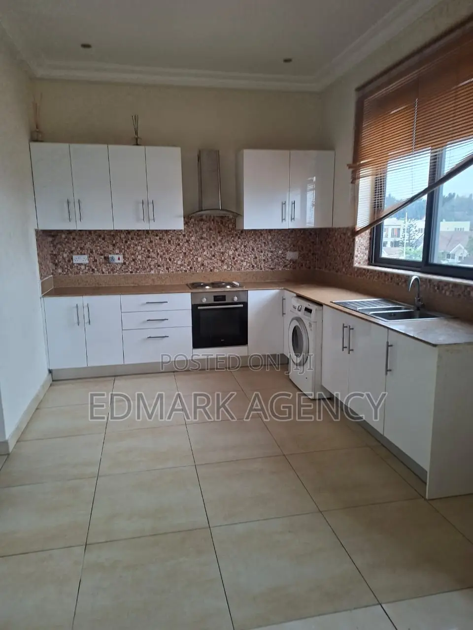 2bdrm Apartment in East Airport, Accra Metropolitan for rent