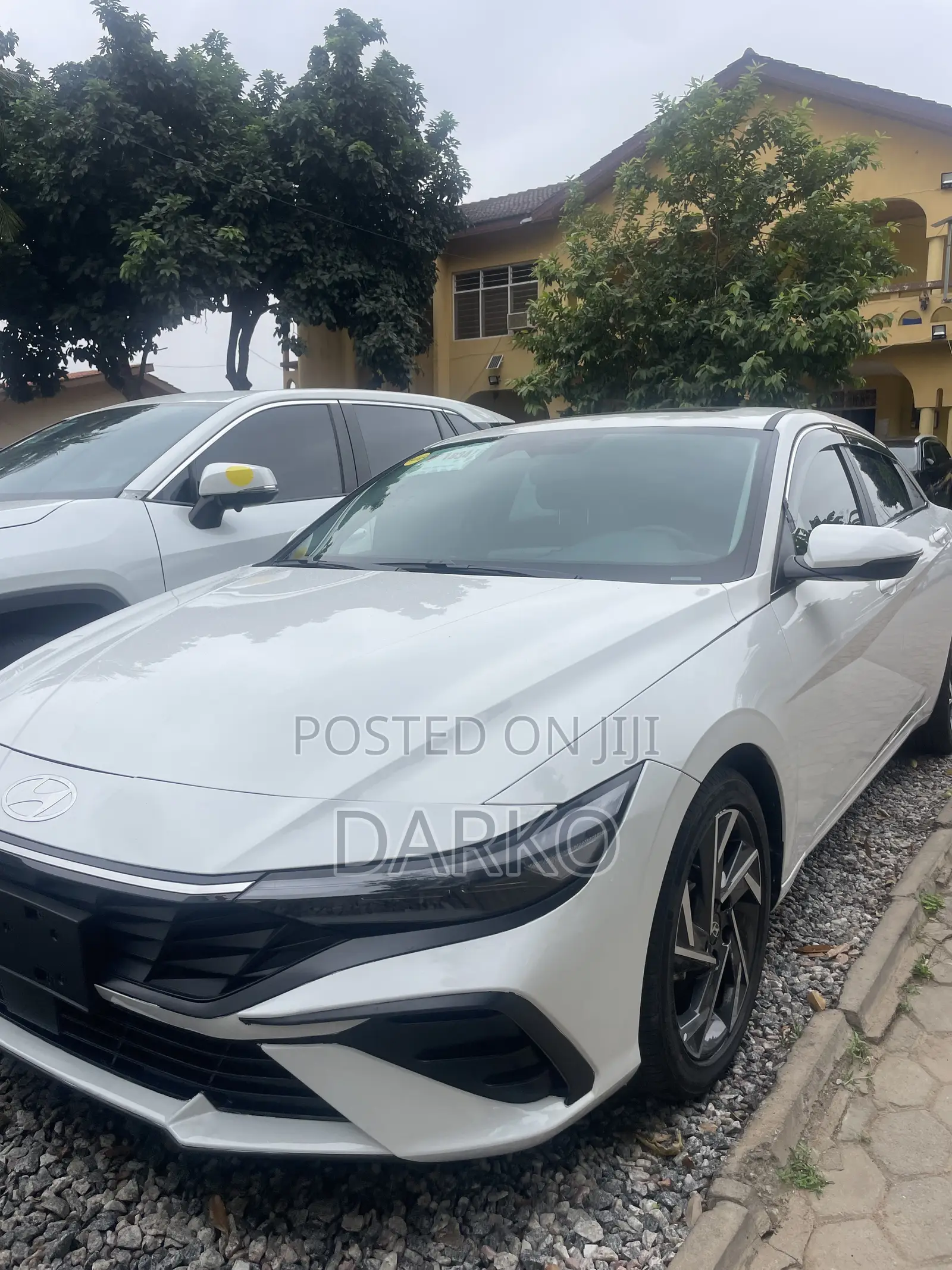 Hyundai Elantra 2025 White