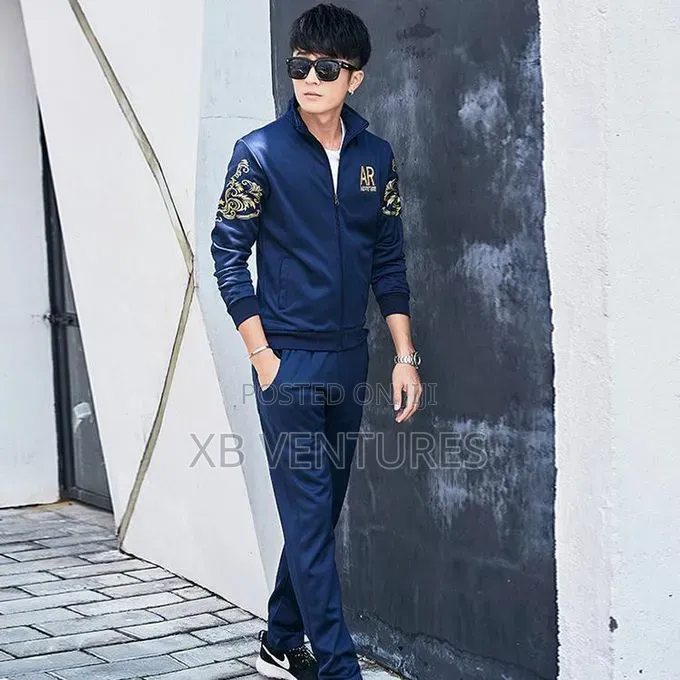 Chill Vibes Men Sweatsuits
