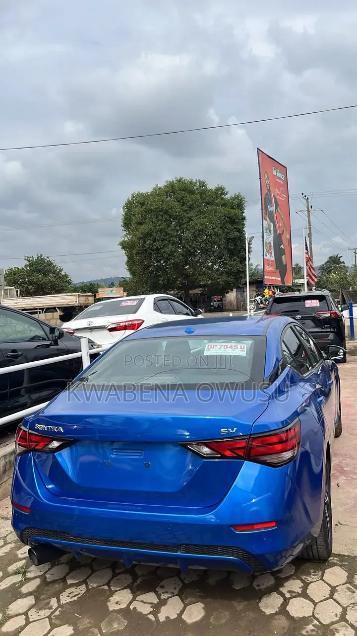 Nissan Sentra SV 2022 Blue