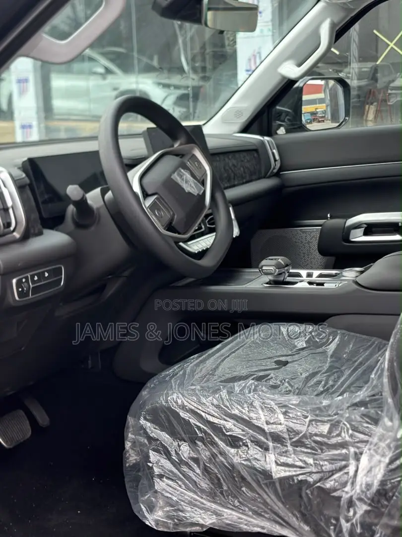 New Nissan Z9 2.0T Petrol 4WD 2025 Black