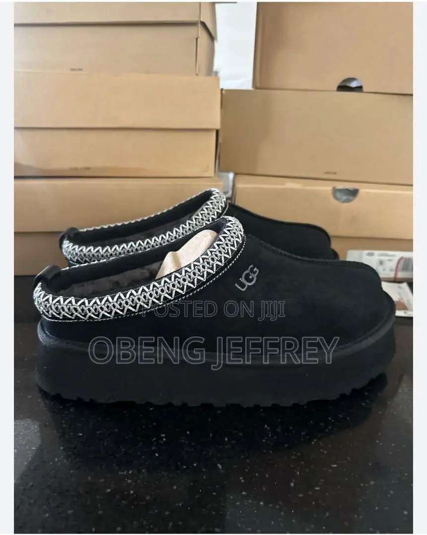 Original UGG Golden Mule/Sandals in Black or Brown