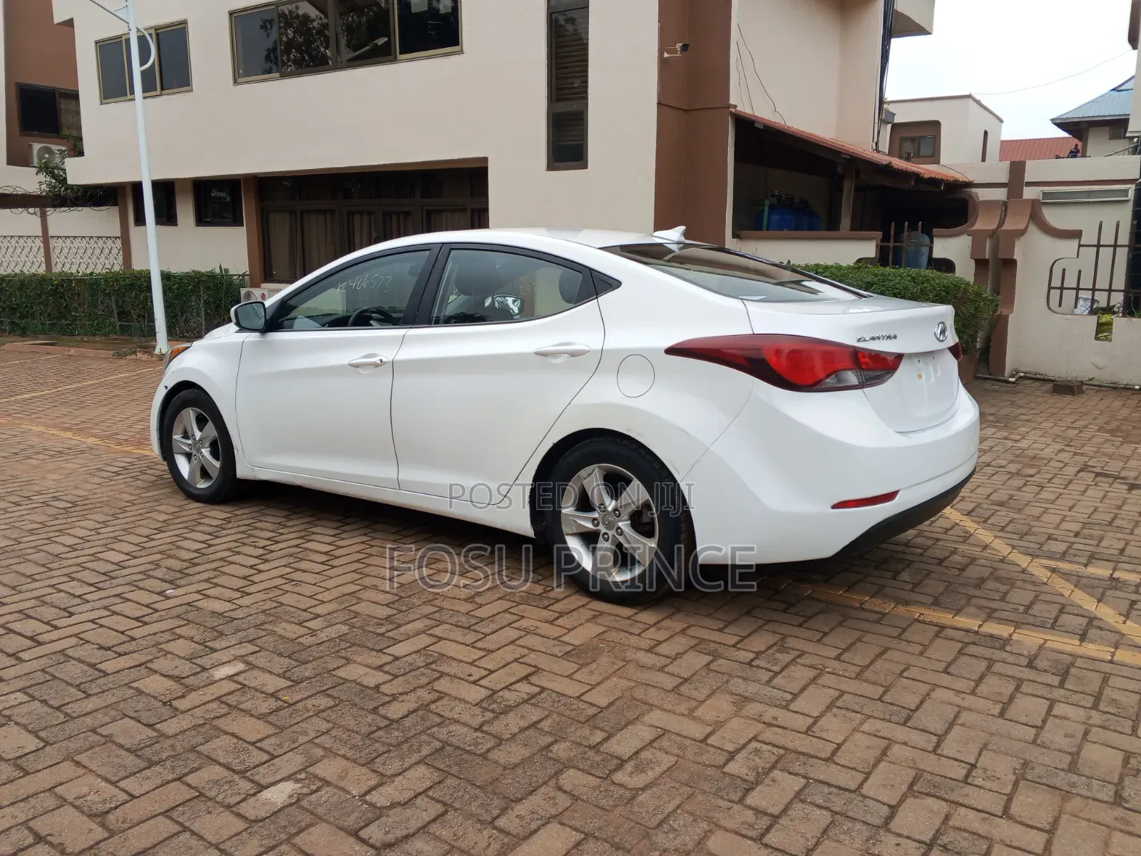Hyundai Elantra 2016 White