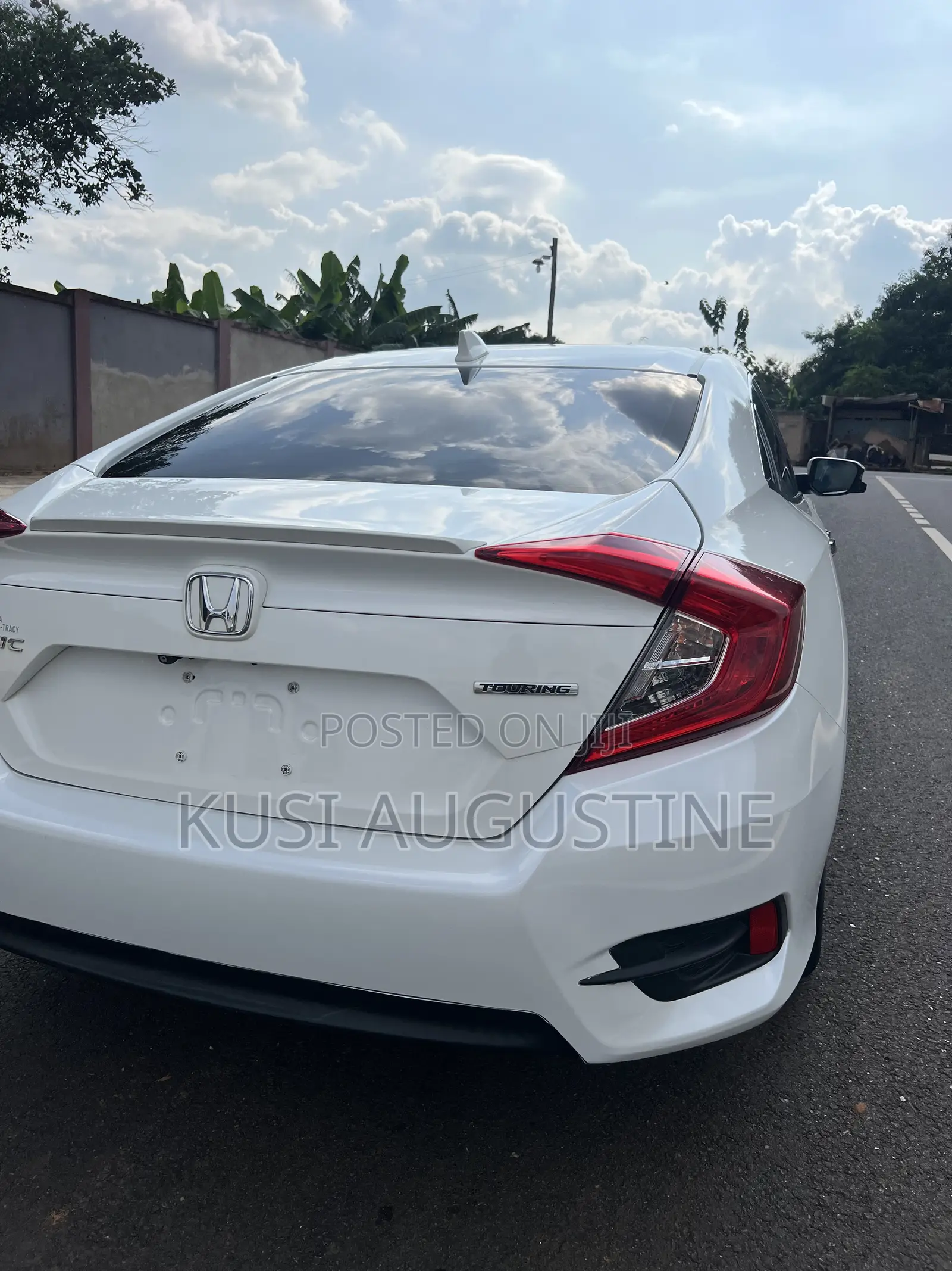Honda Civic Touring 2dr Coupe (1.5L 4cyl) 2016 White