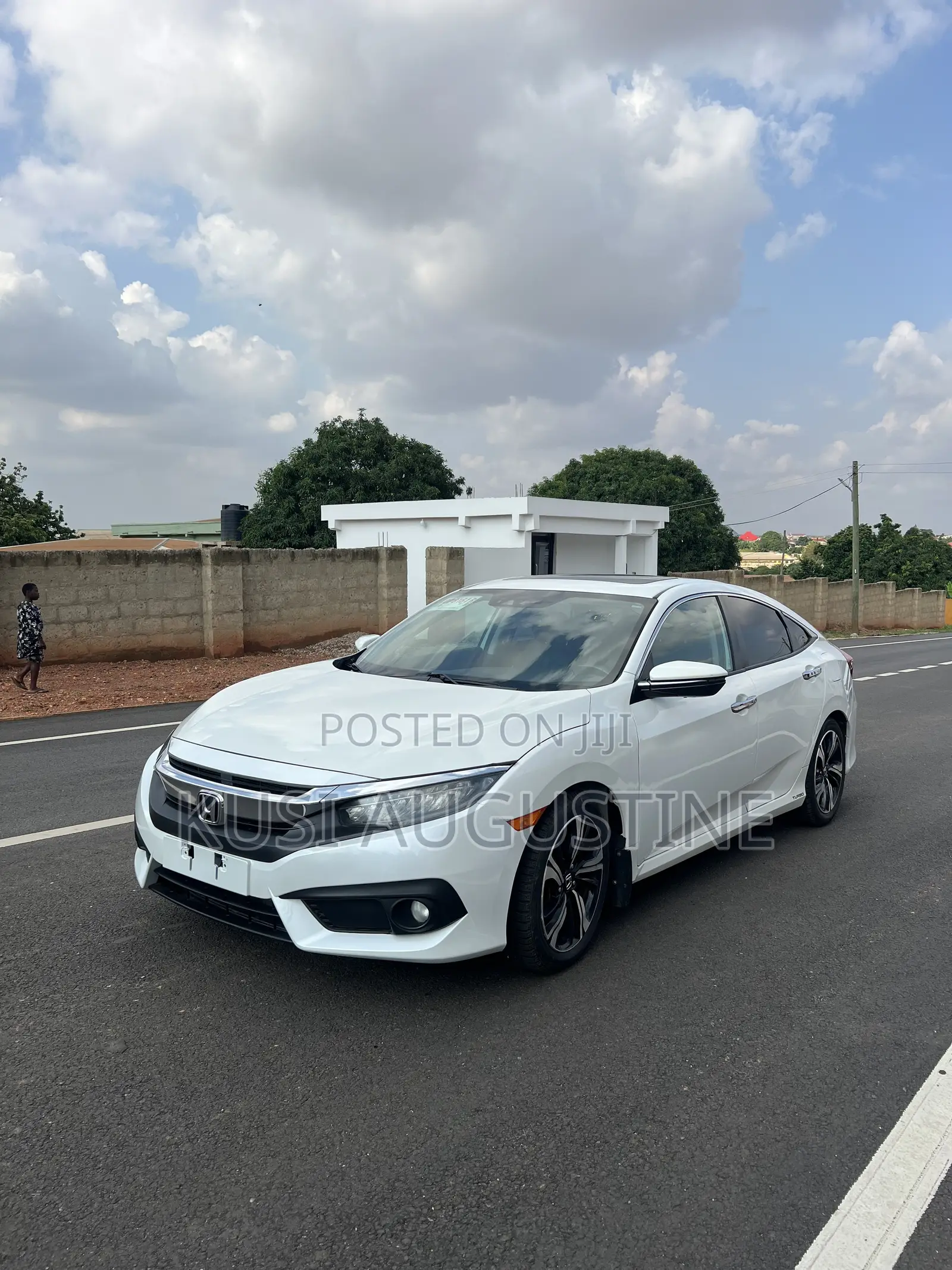 Honda Civic Touring 2dr Coupe (1.5L 4cyl) 2016 White