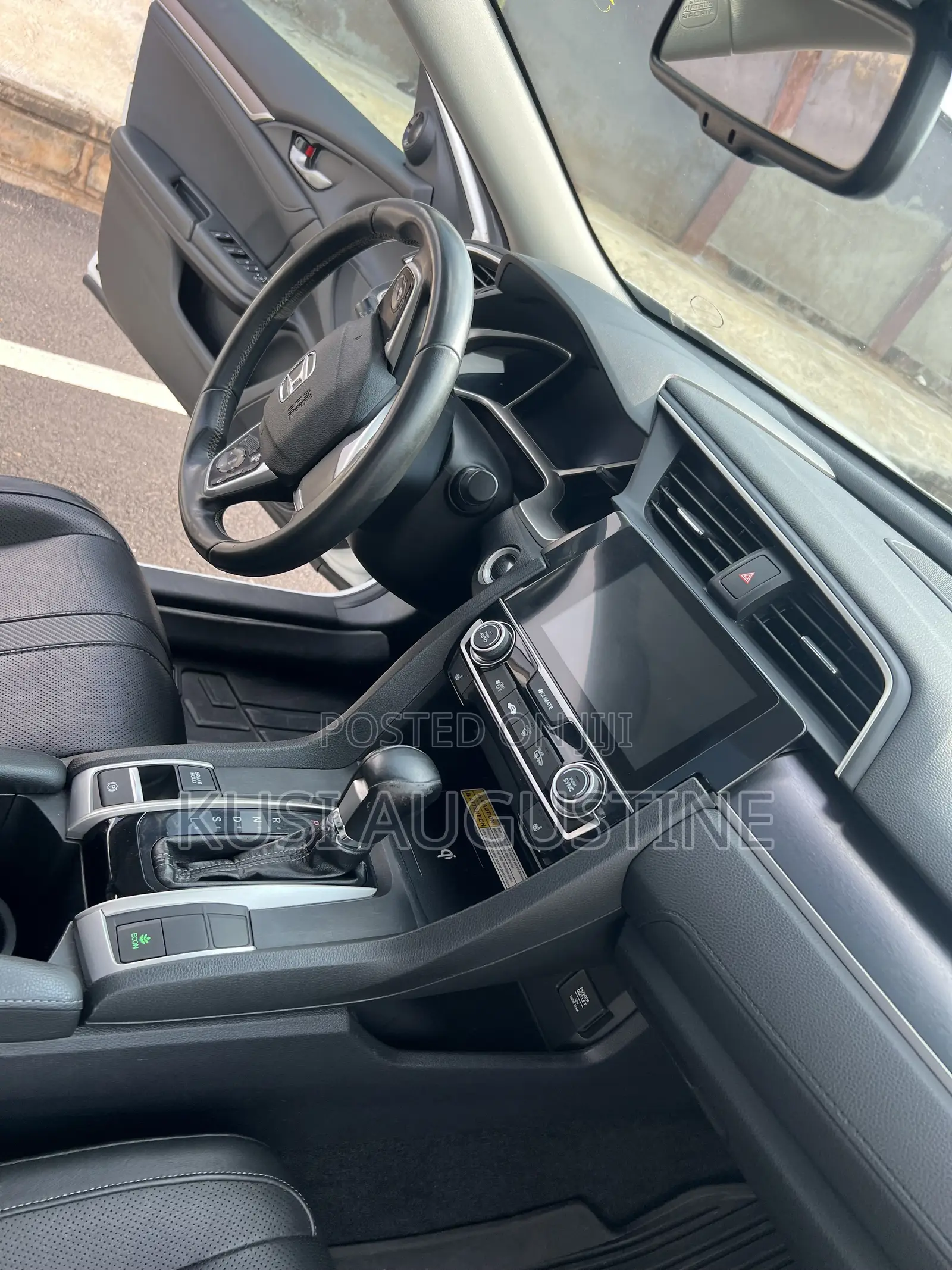 Honda Civic Touring 2dr Coupe (1.5L 4cyl) 2016 White
