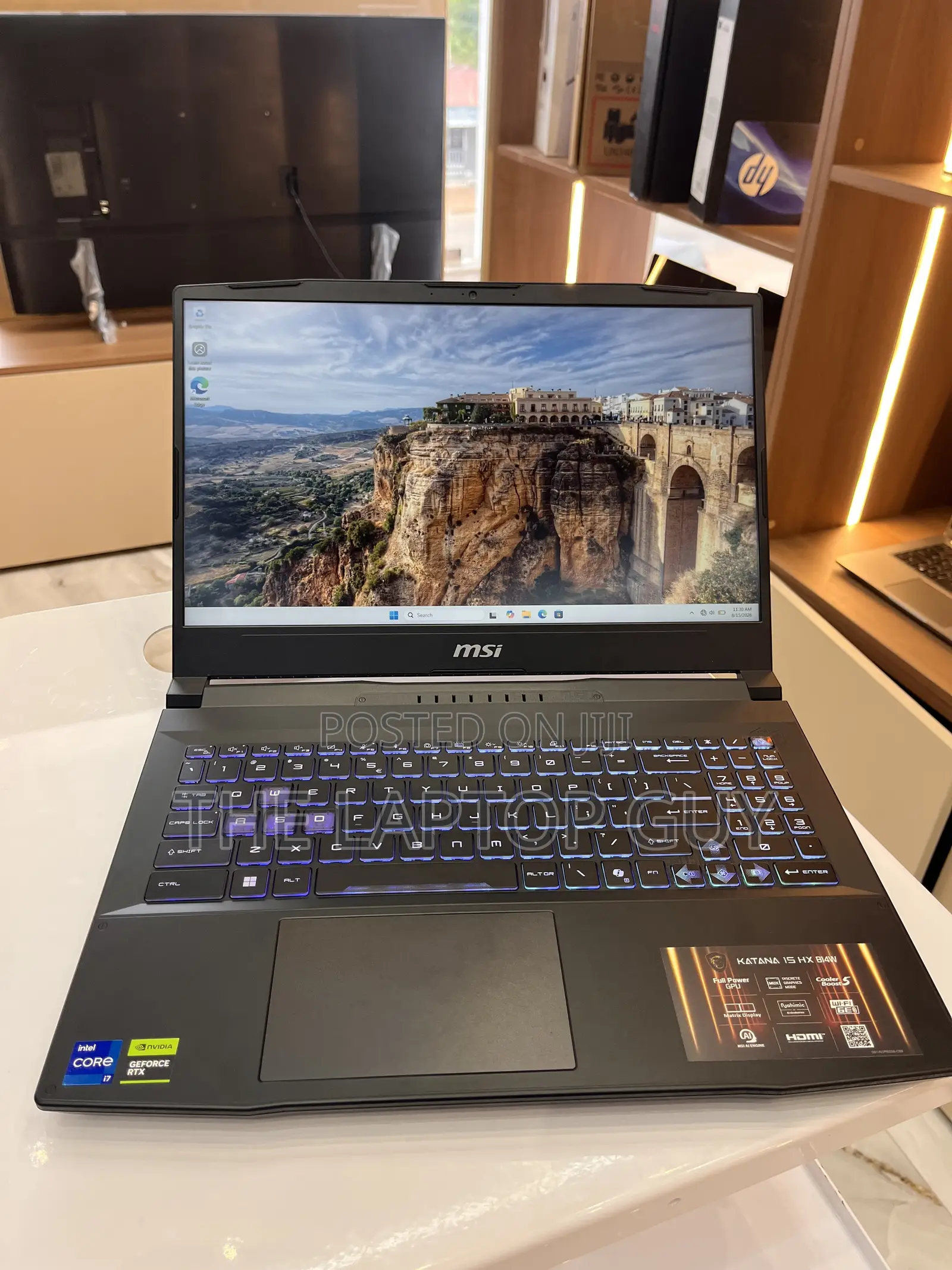 Laptop MSI Katana 15 16GB Intel Core i7 SSD 512GB