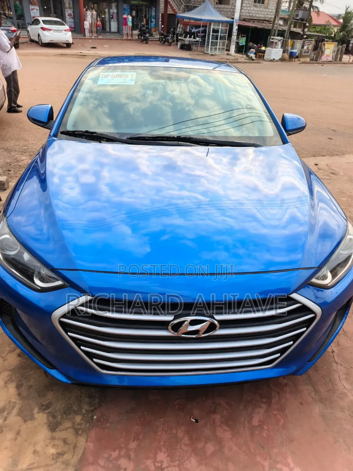 Hyundai Elantra Limited Sedan FWD (2.0L 4cyl 6A) 2017 Blue