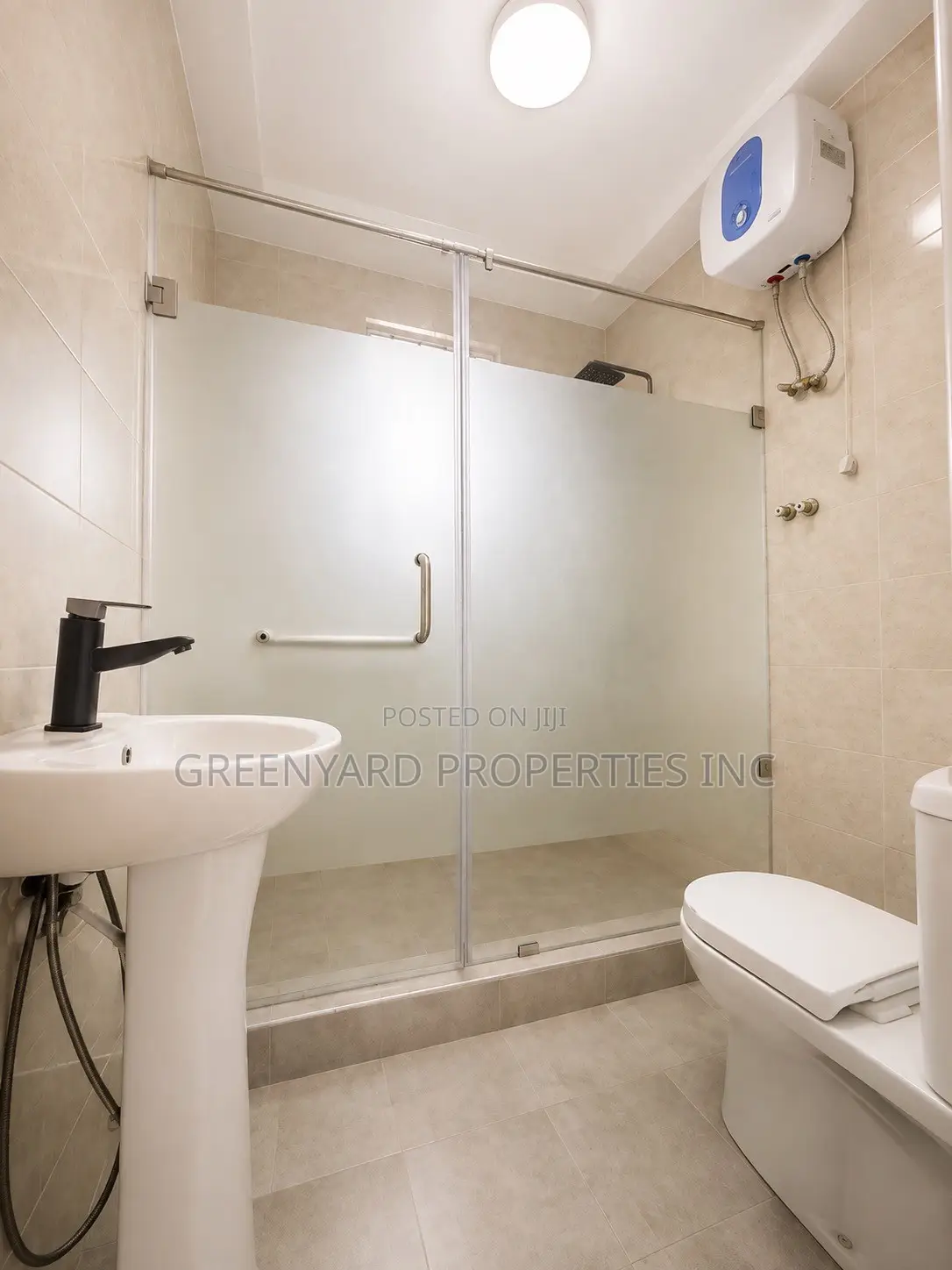 2bdrm Apartment in Nmai Dzorn, Ashaley Botwe for rent
