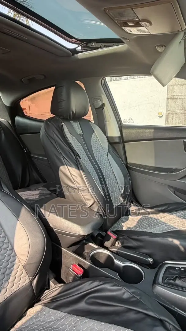 Hyundai Elantra Limited 4dr Sedan (1.8L 4cyl 6A) 2015 Black