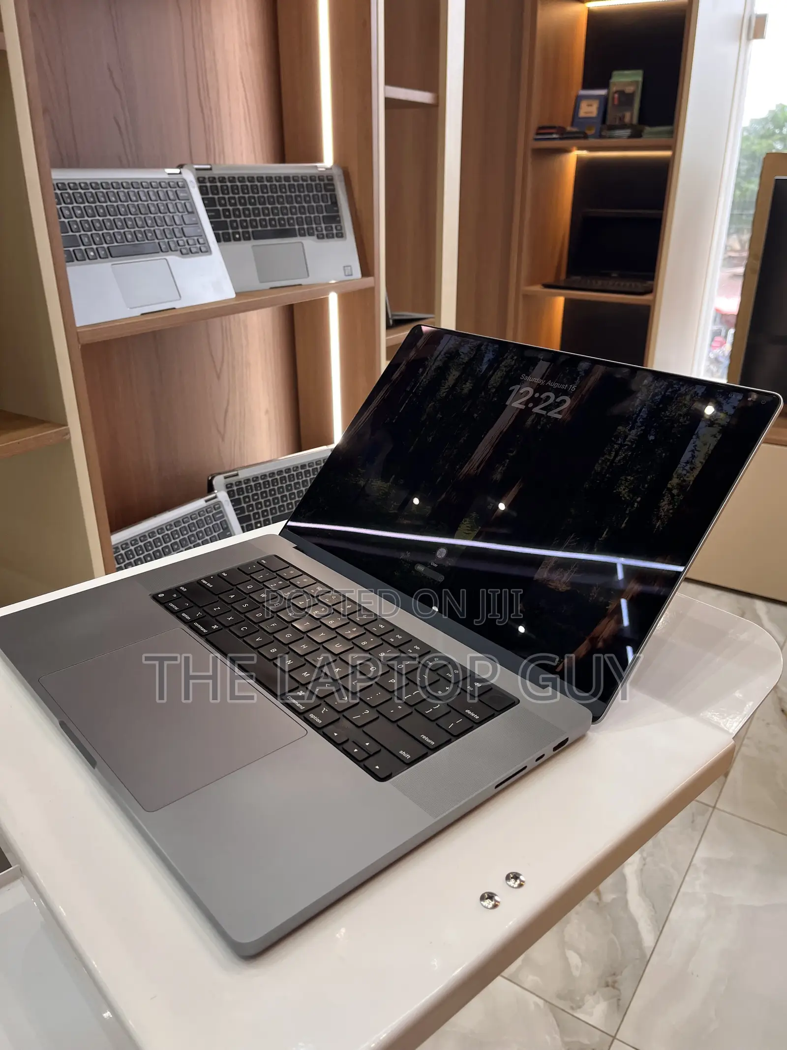 Laptop Apple MacBook Pro 2021 M1 16GB Apple M1 SSD 1T