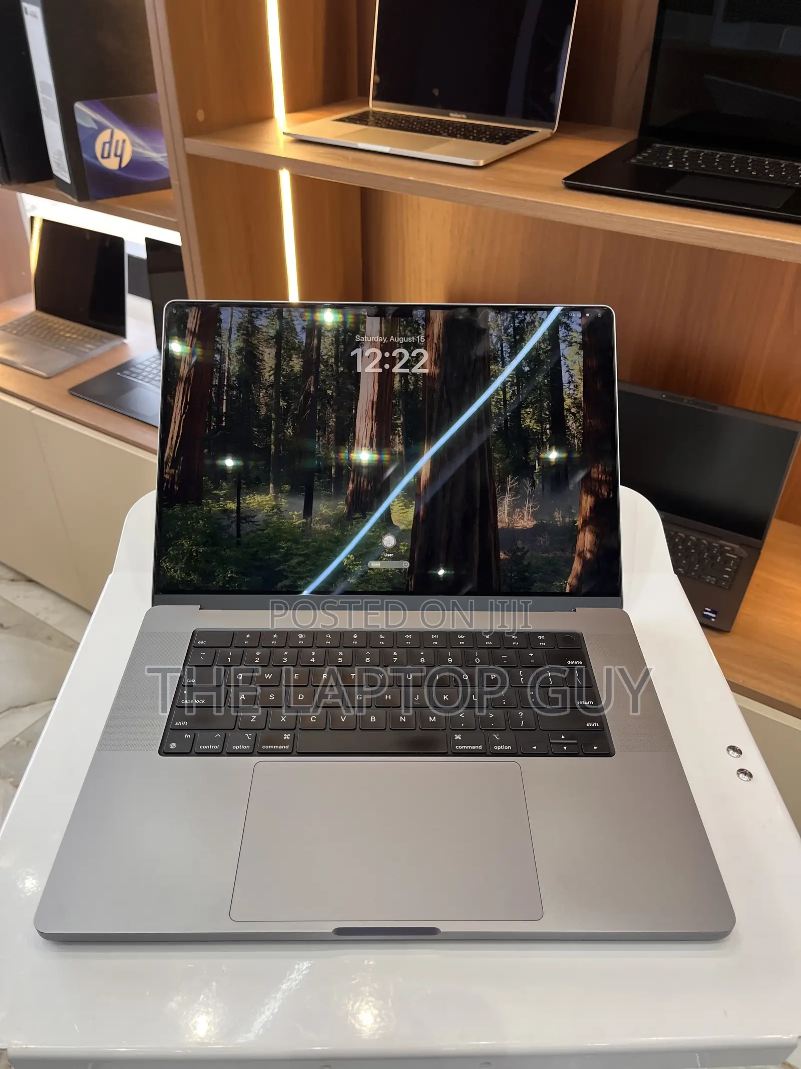 Laptop Apple MacBook Pro 2021 M1 16GB Apple M1 SSD 1T