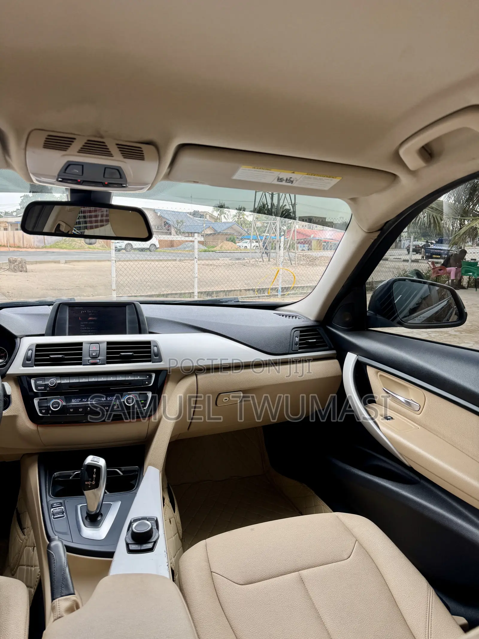 BMW 320i Sedan RWD 2018 Black