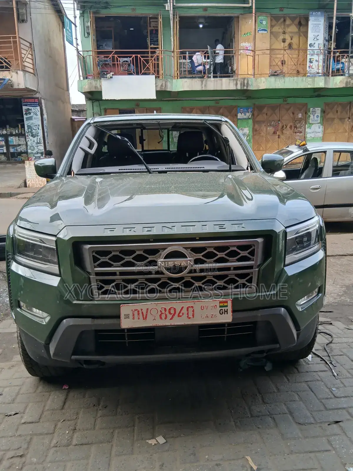 2024 Nissan Frontier Windscreen Available