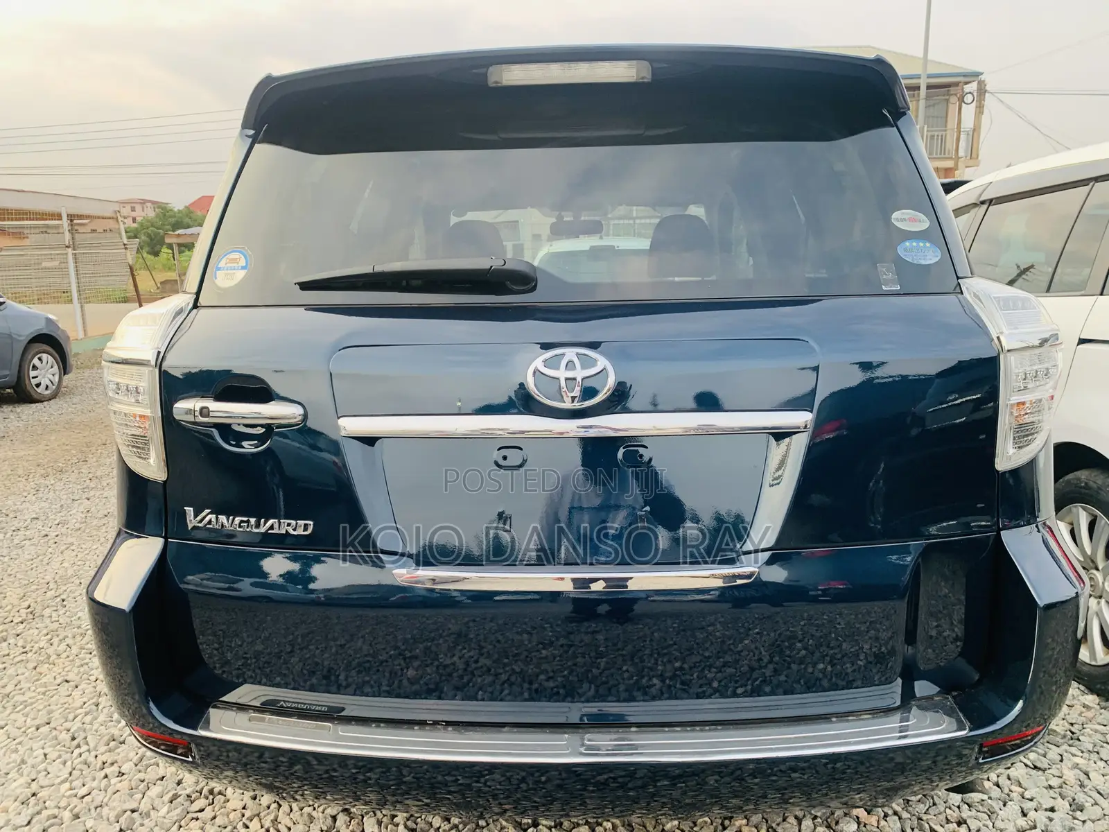Toyota Vanguard 2013 Blue