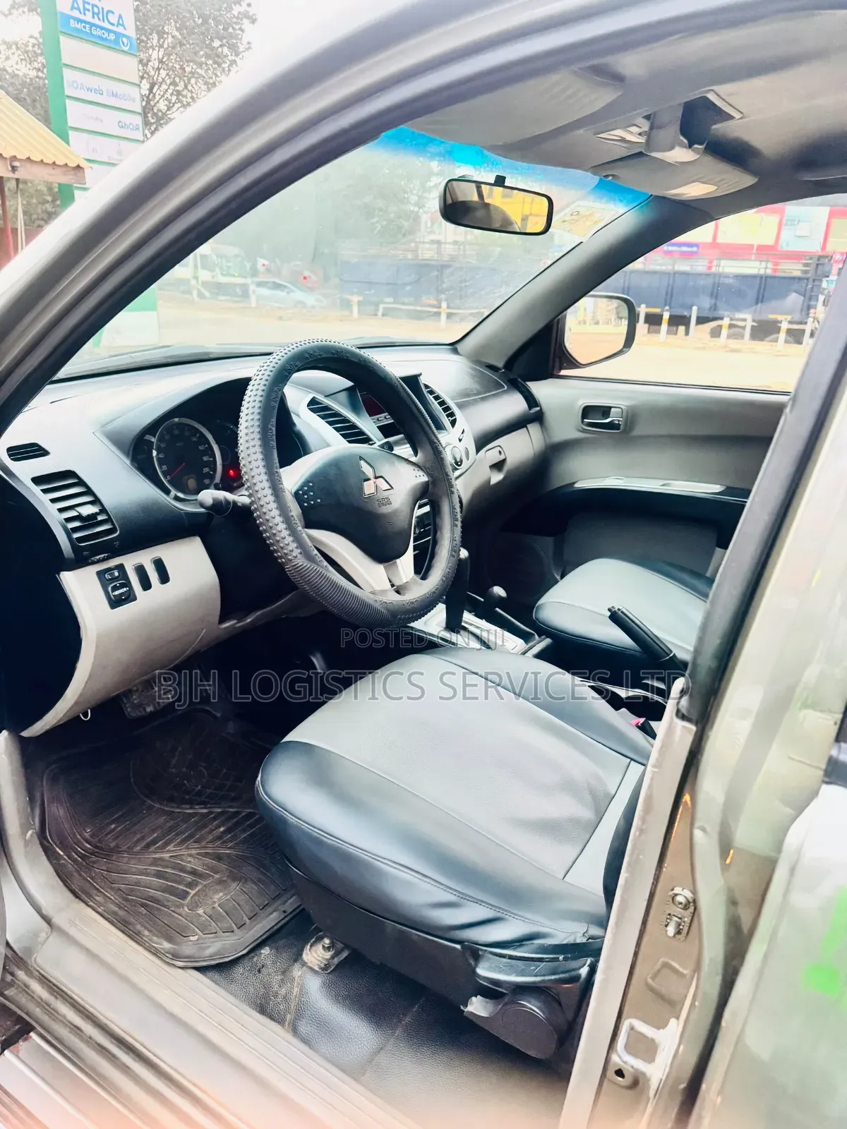 Mitsubishi L200 2015 Green