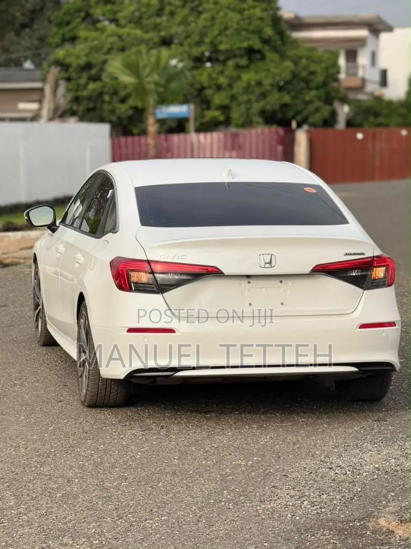 Honda Civic Touring 2022 White