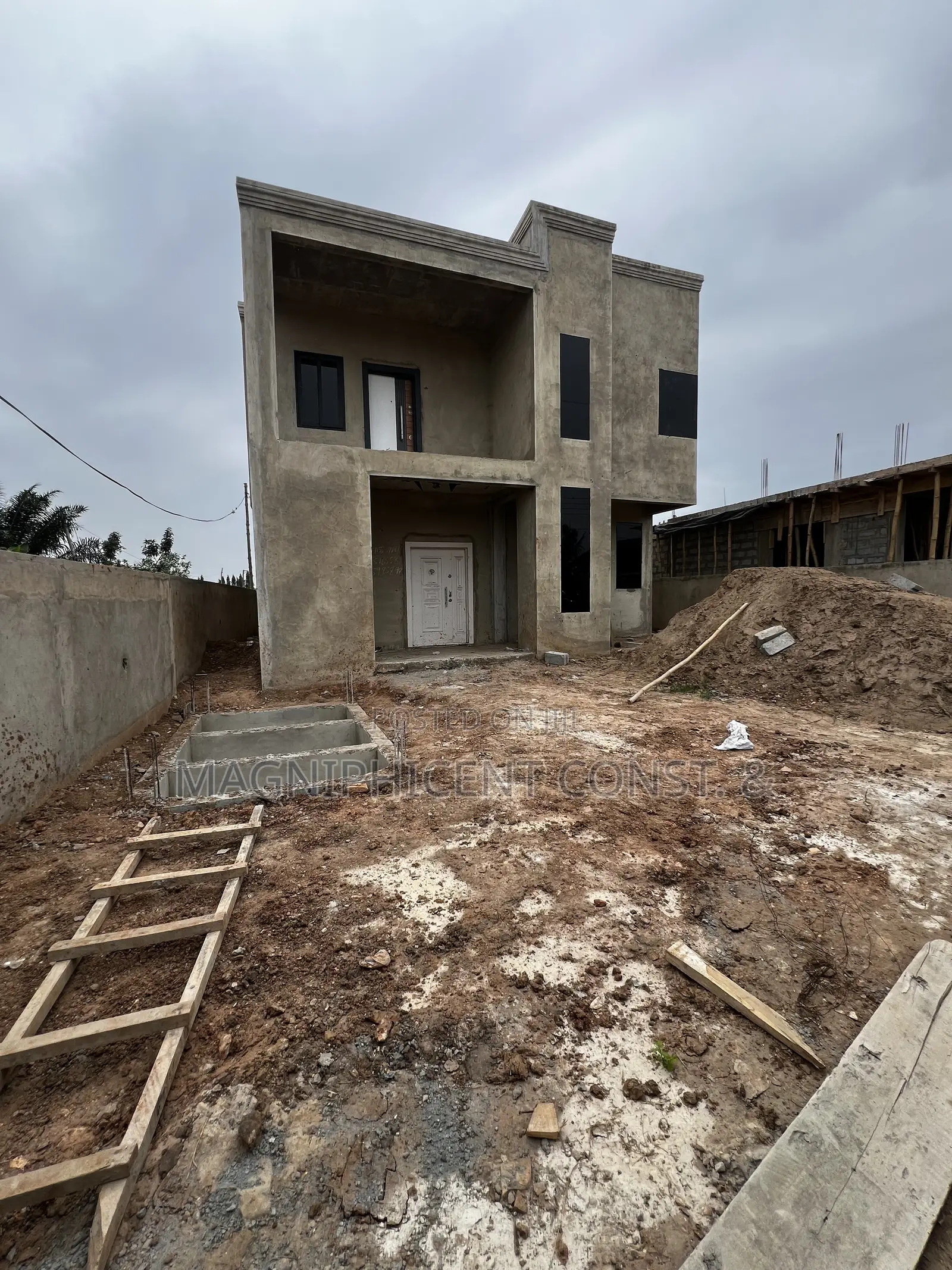Duplex Uncompleted 4 Bedroom for Sale at Lakeside Estate