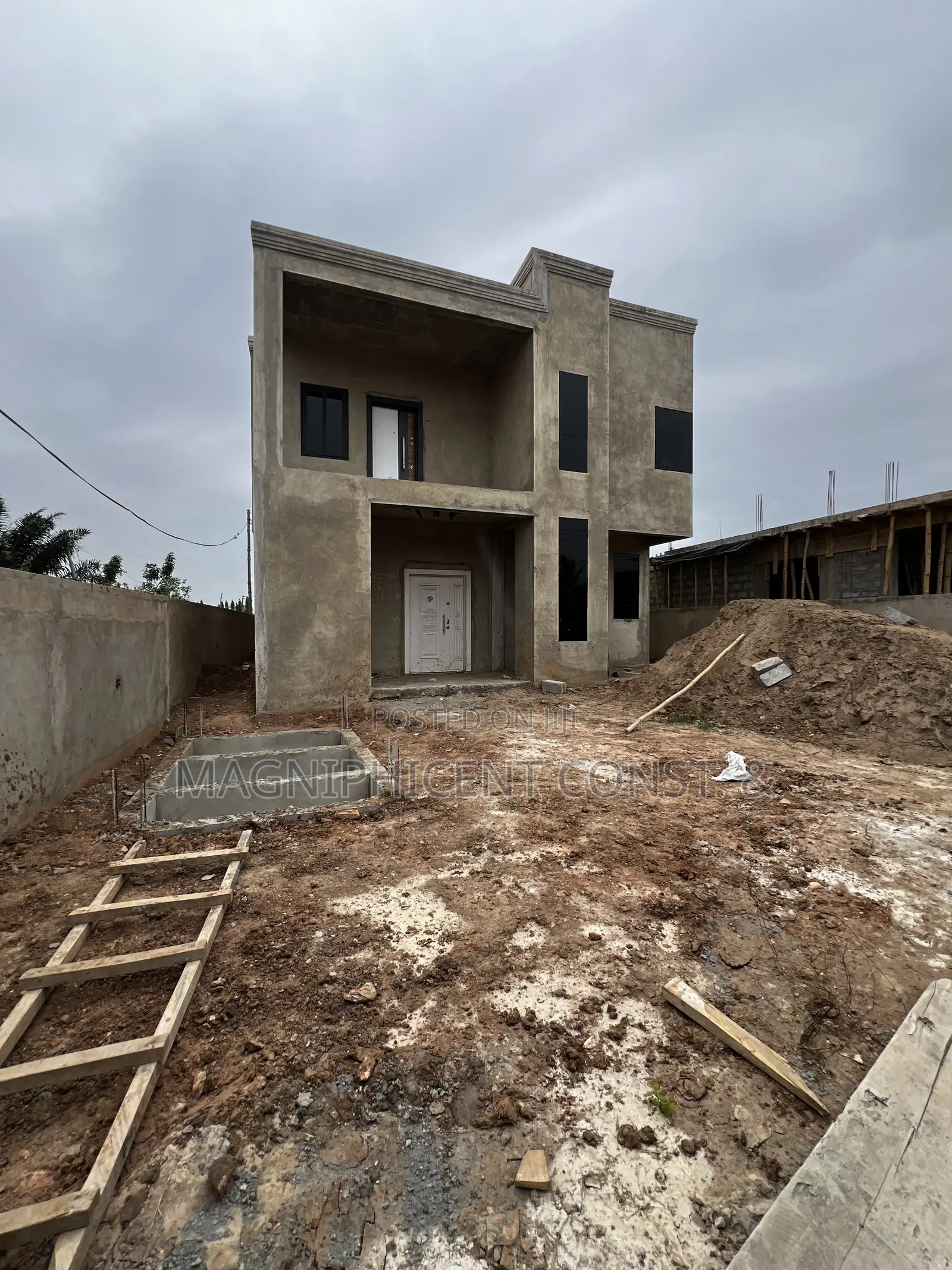 Duplex Uncompleted 4 Bedroom for Sale at Lakeside Estate