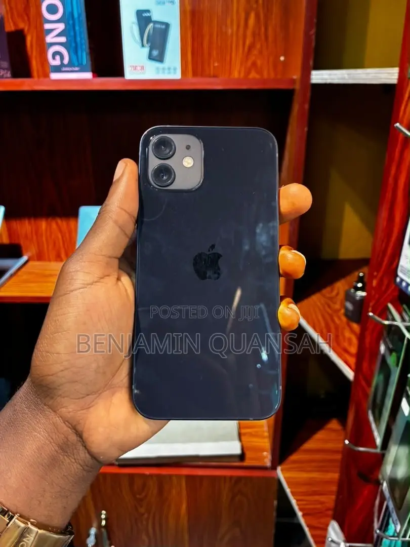Apple iPhone 12 64 GB Black