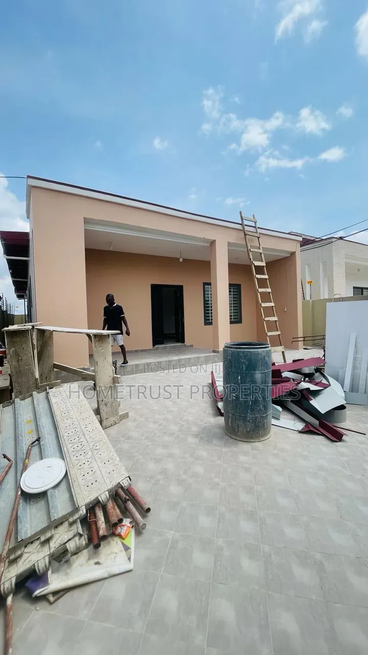3bdrm House in Ablekuma Ga Odumase, Pentecost for sale