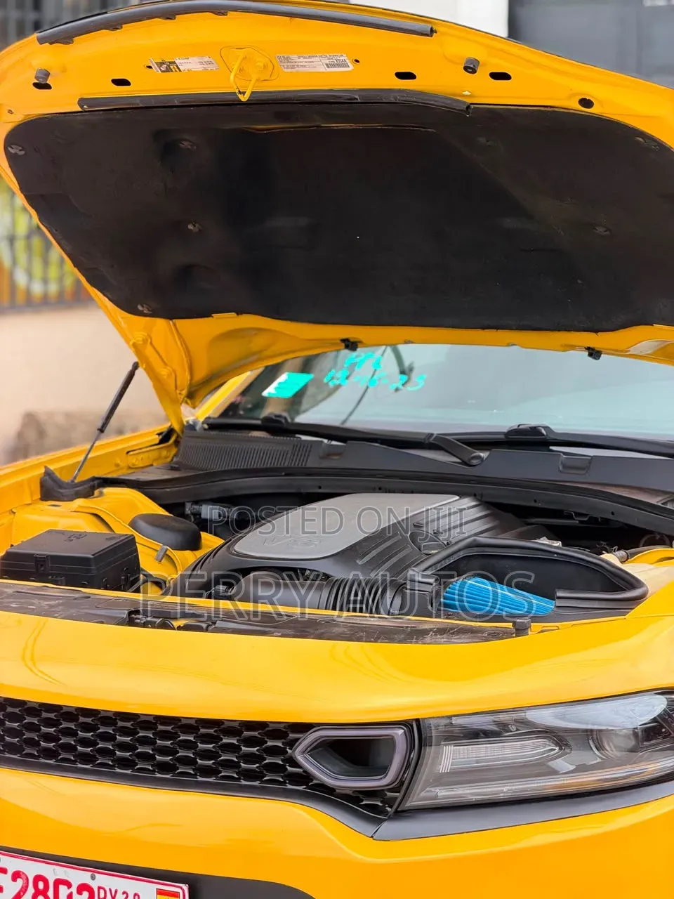 Dodge Charger 2018 Yellow