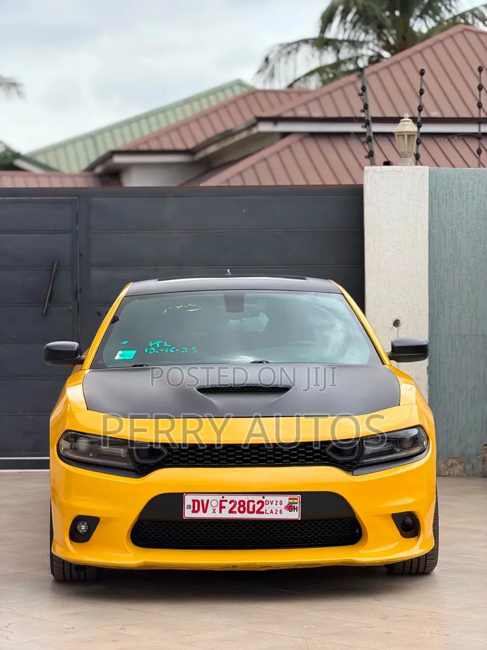 Dodge Charger 2018 Yellow