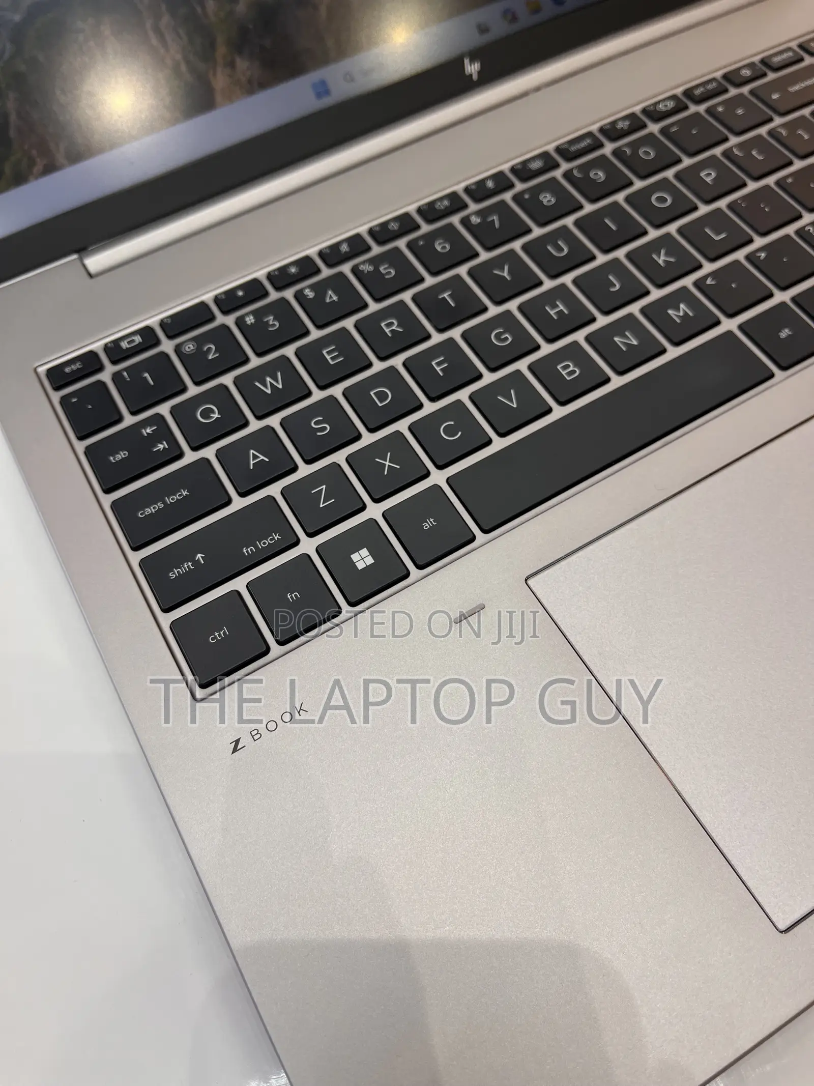 Laptop HP ZBook Firefly 16 G10 16GB Intel Core i7 SSD 512GB