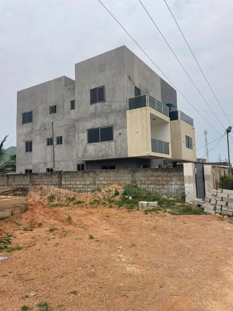8bdrm Duplex in Mallam Tetegu for sale