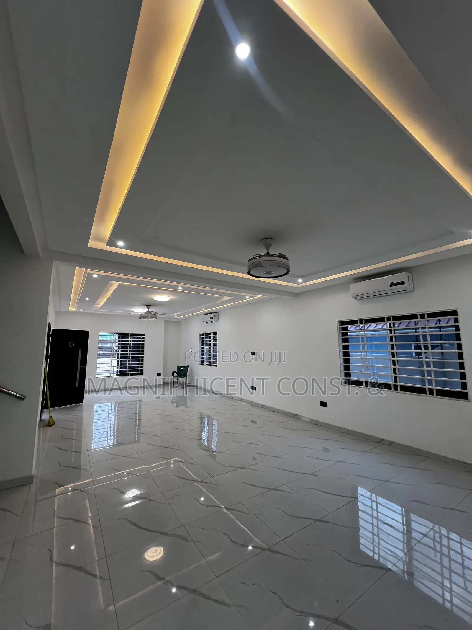 4bdrm Duplex in Ashaley Botwe for sale