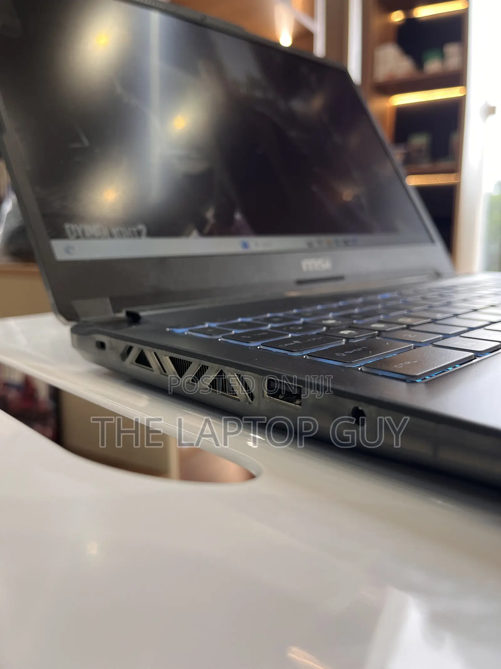 Laptop MSI Cyborg 15 32GB Intel Core i7 SSD 512GB